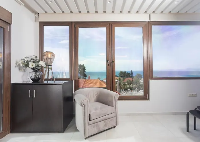 Anna Maria Paradise Aparthotel Pefkochori