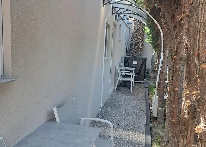 Anna Maria Paradise Pefkochori