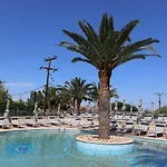 Lägenhetshotell Anna Maria Paradise 4*