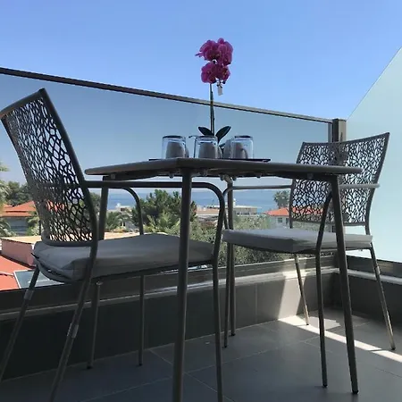 Ξενοδοχείο με διαμερίσματα Anna Maria Paradise 4*