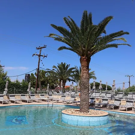 מלון דירות Anna Maria Paradise 4*