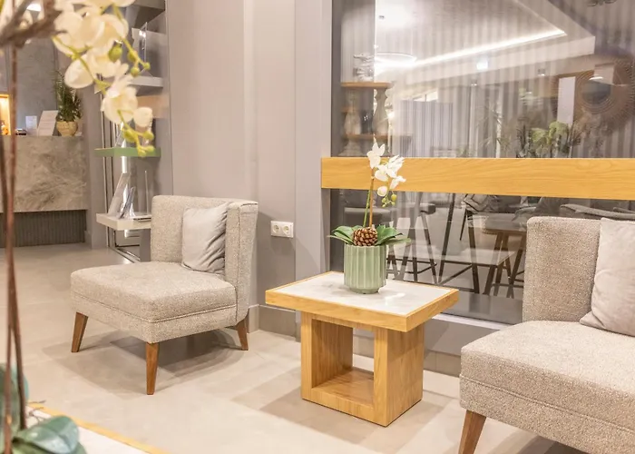 Anna Maria Paradise Pefkochori