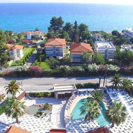 מלון דירות Anna Maria Paradise 4*