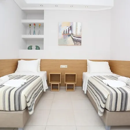 Anna Maria Paradise מלון דירות 4*