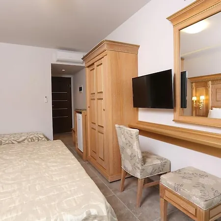 Anna Maria Paradise 4*