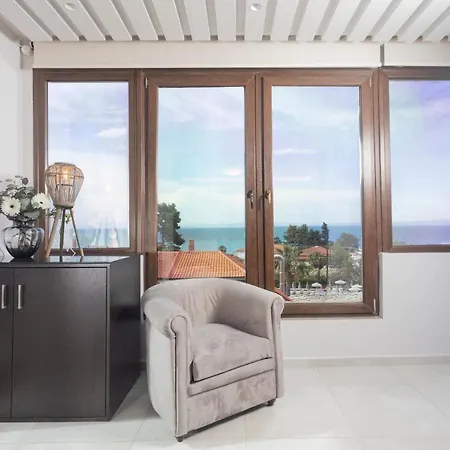 Anna Maria Paradise Apartmanhotel Pefkohóri