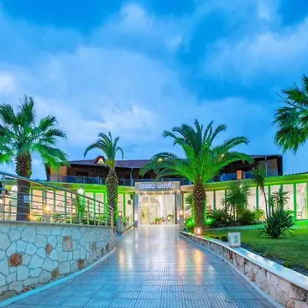 Apartmanhotel Anna Maria Paradise 4*